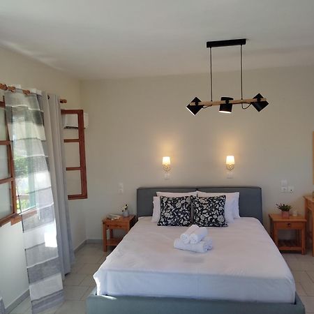 Dafnes Hotel Skopelos Eksteriør billede