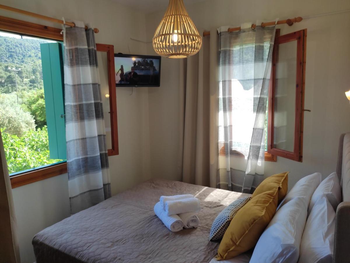 Dafnes Hotel Skopelos Eksteriør billede