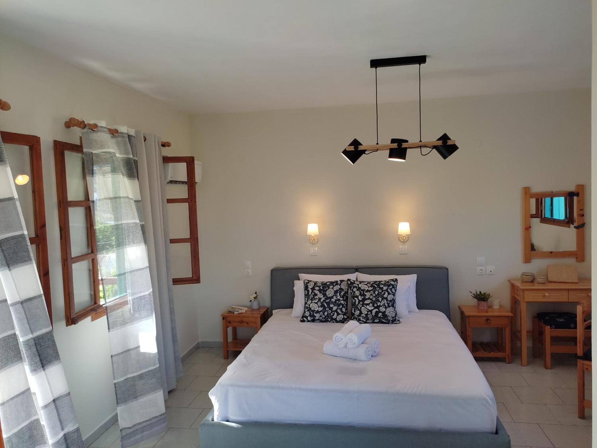 Dafnes Hotel Skopelos Eksteriør billede